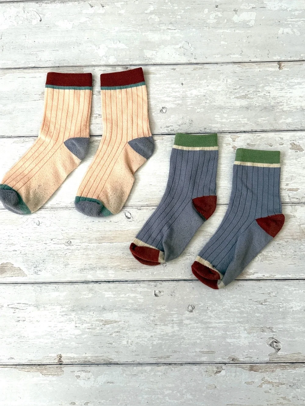 Urban Outfitters Colorblock Crew Socks Set of 2 Unisex Mens Womens